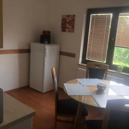 דירה Garden 2 קסטב